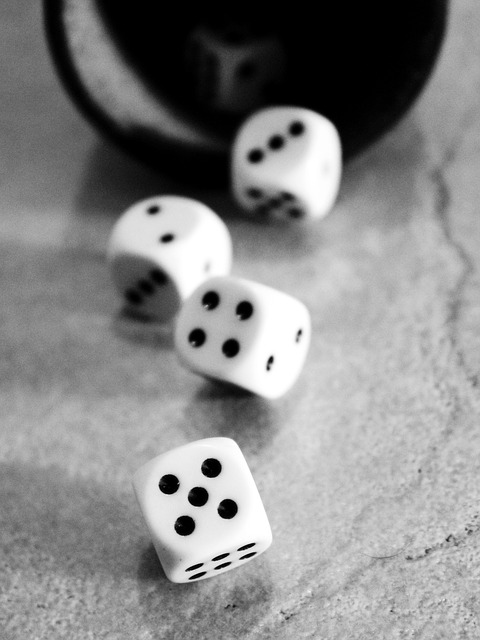 Roll the dice: Three Reasons why online slots are so popular nowadays